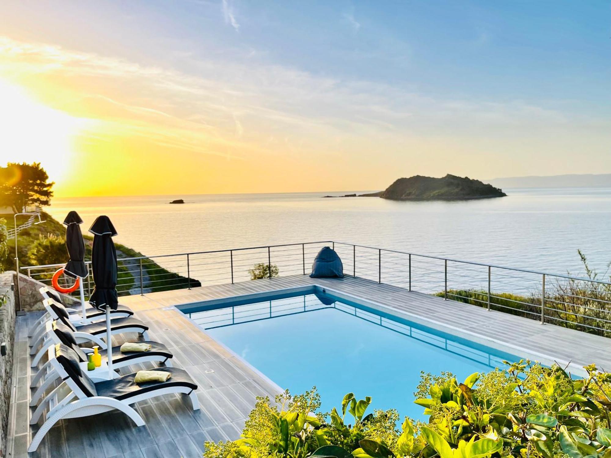 Eleia Seafront Rooms & Villas Petra  Esterno foto