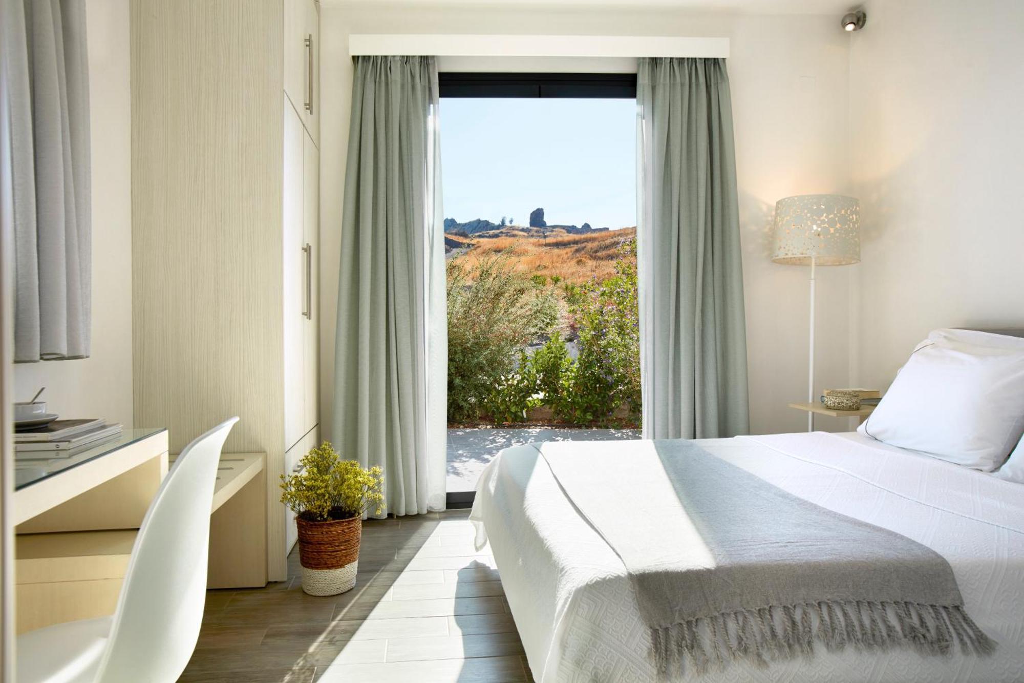 Eleia Seafront Rooms & Villas Petra  Esterno foto