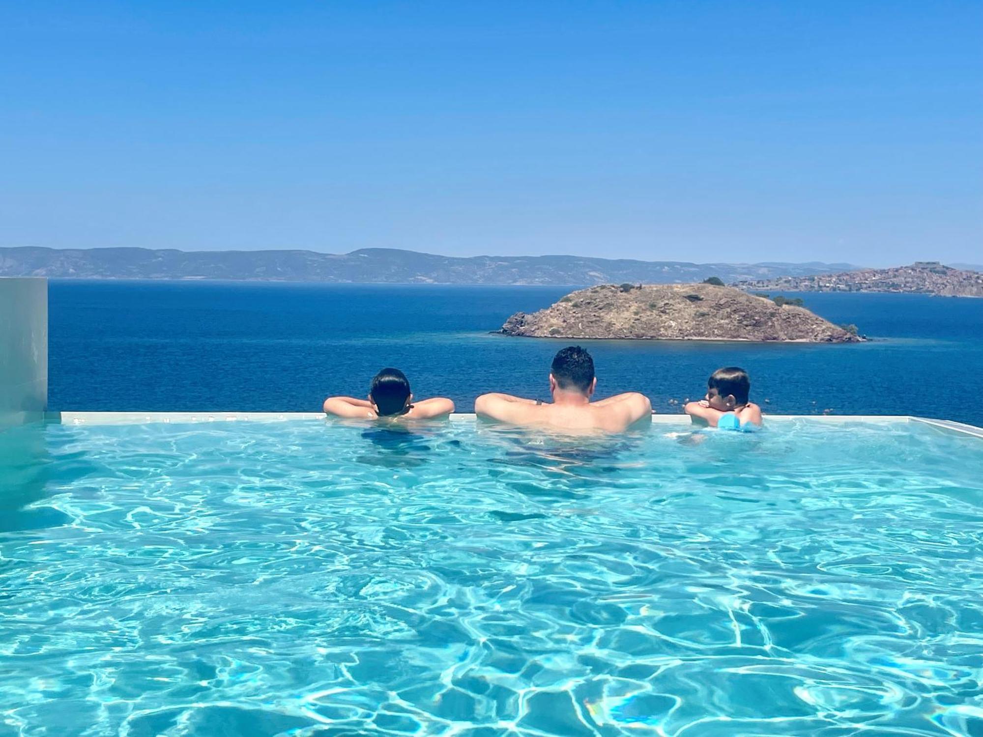 Eleia Seafront Rooms & Villas Petra  Esterno foto