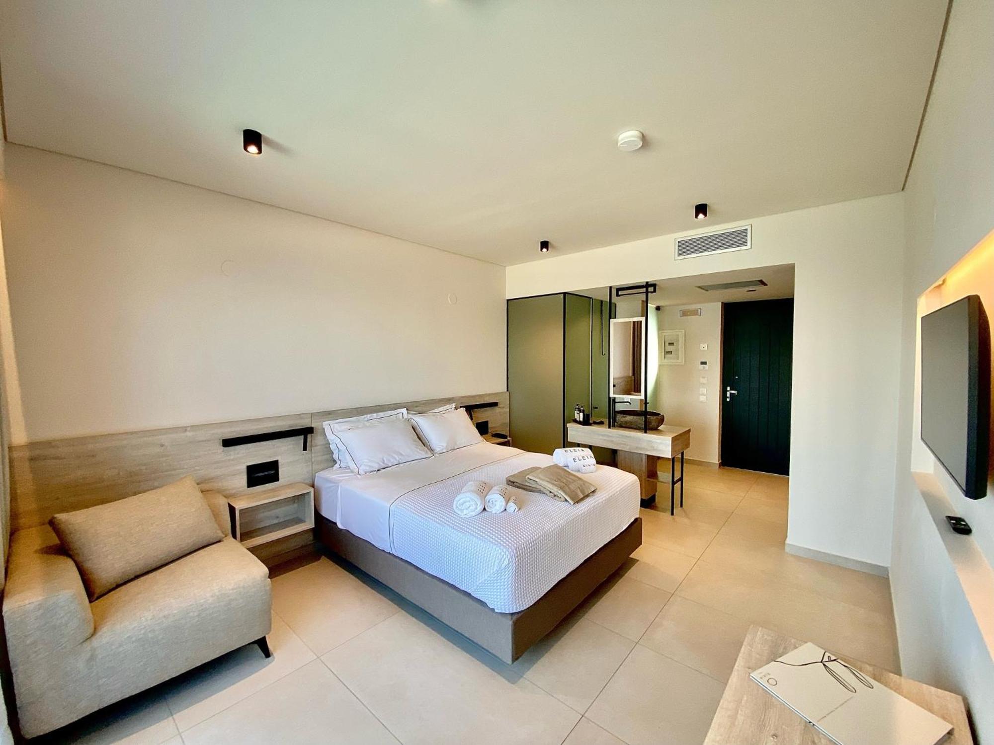 Eleia Seafront Rooms & Villas Petra  Esterno foto