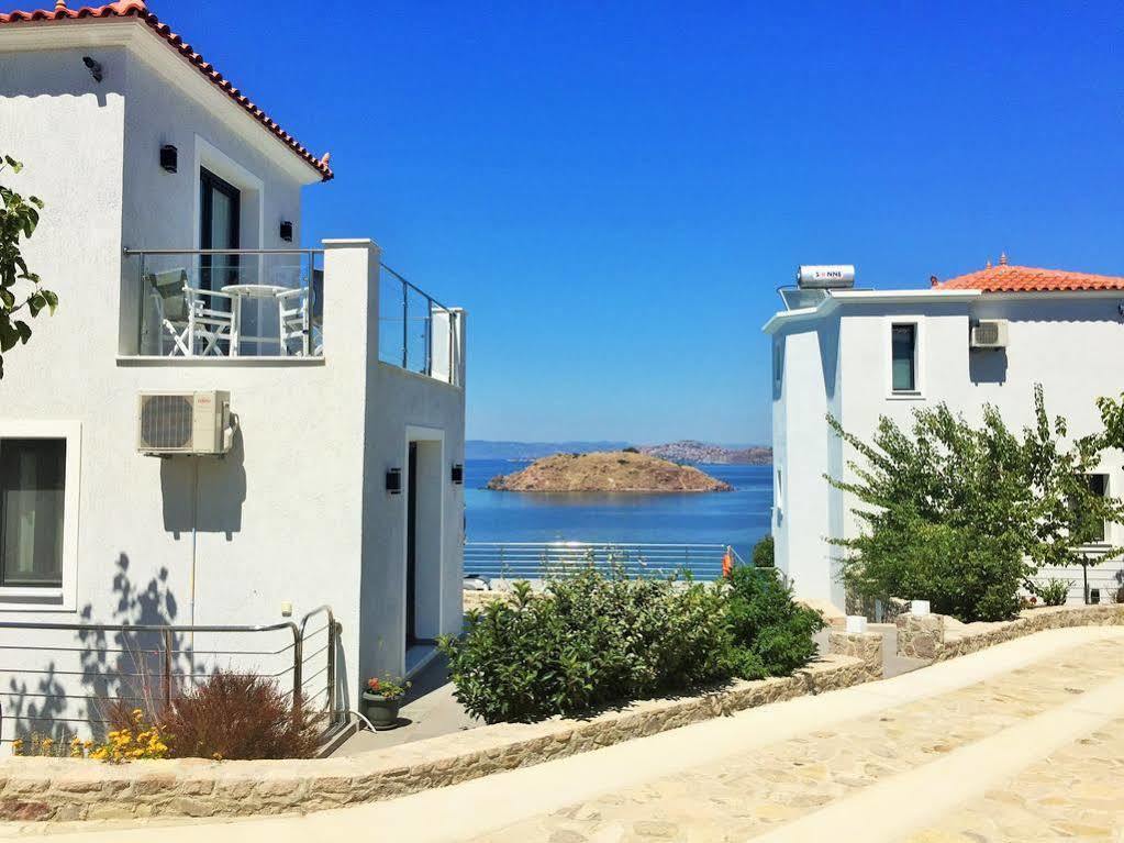 Eleia Seafront Rooms & Villas Petra  Esterno foto