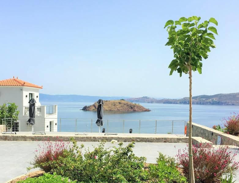 Eleia Seafront Rooms & Villas Petra  Esterno foto