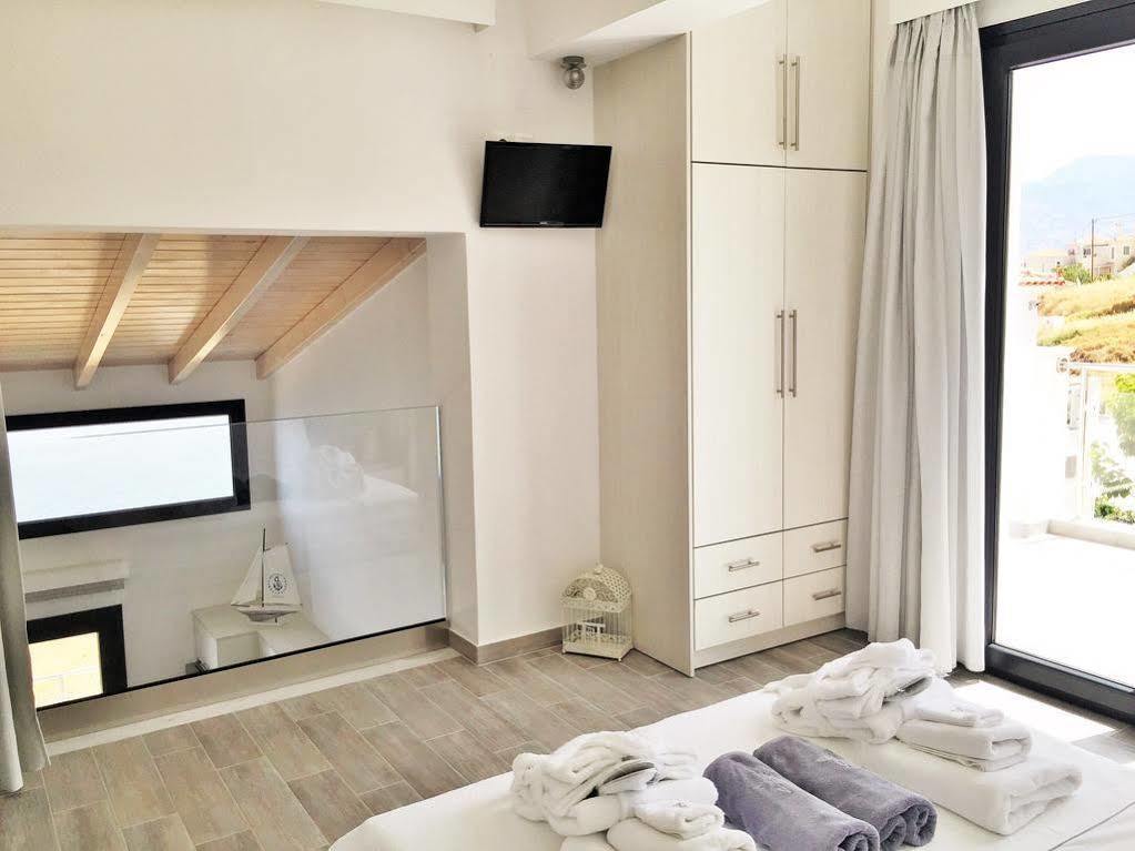 Eleia Seafront Rooms & Villas Petra  Esterno foto
