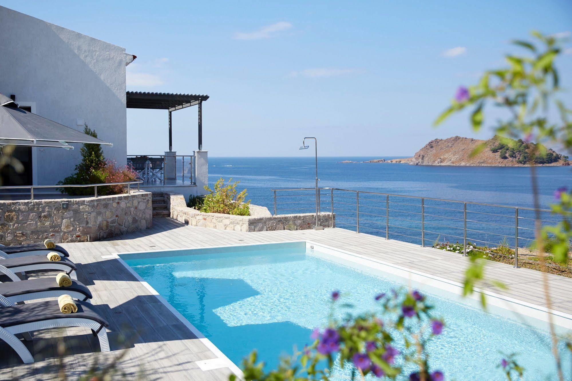 Eleia Seafront Rooms & Villas Petra  Esterno foto